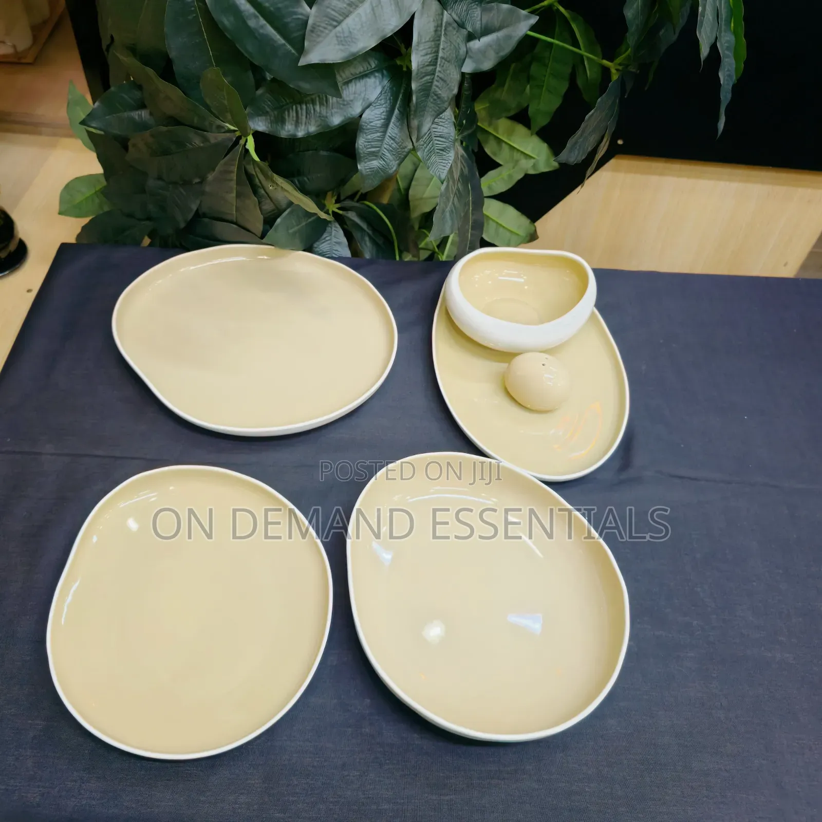27pcs Elegant European Double Glaze Porcelain Dinner Set