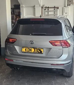 Volkswagen Tiguan 2016 Silver