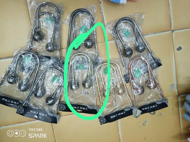 Drilling Excellent Quality, Metallic Curtain Holders - thumbnail 2
