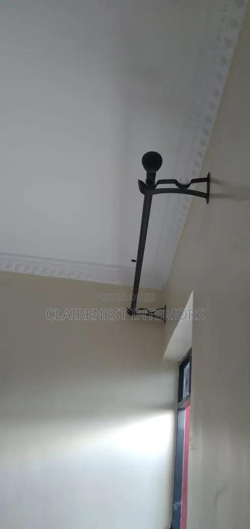 Double and Single Well Drilled Powder Coated Window Curtain Rods