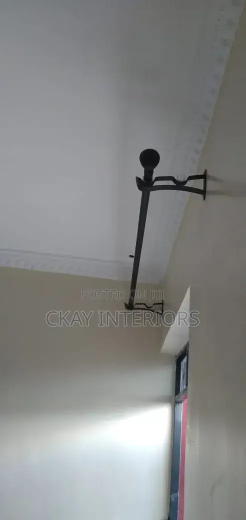 Double and Single Well Drilled Powder Coated Window Curtain Rods