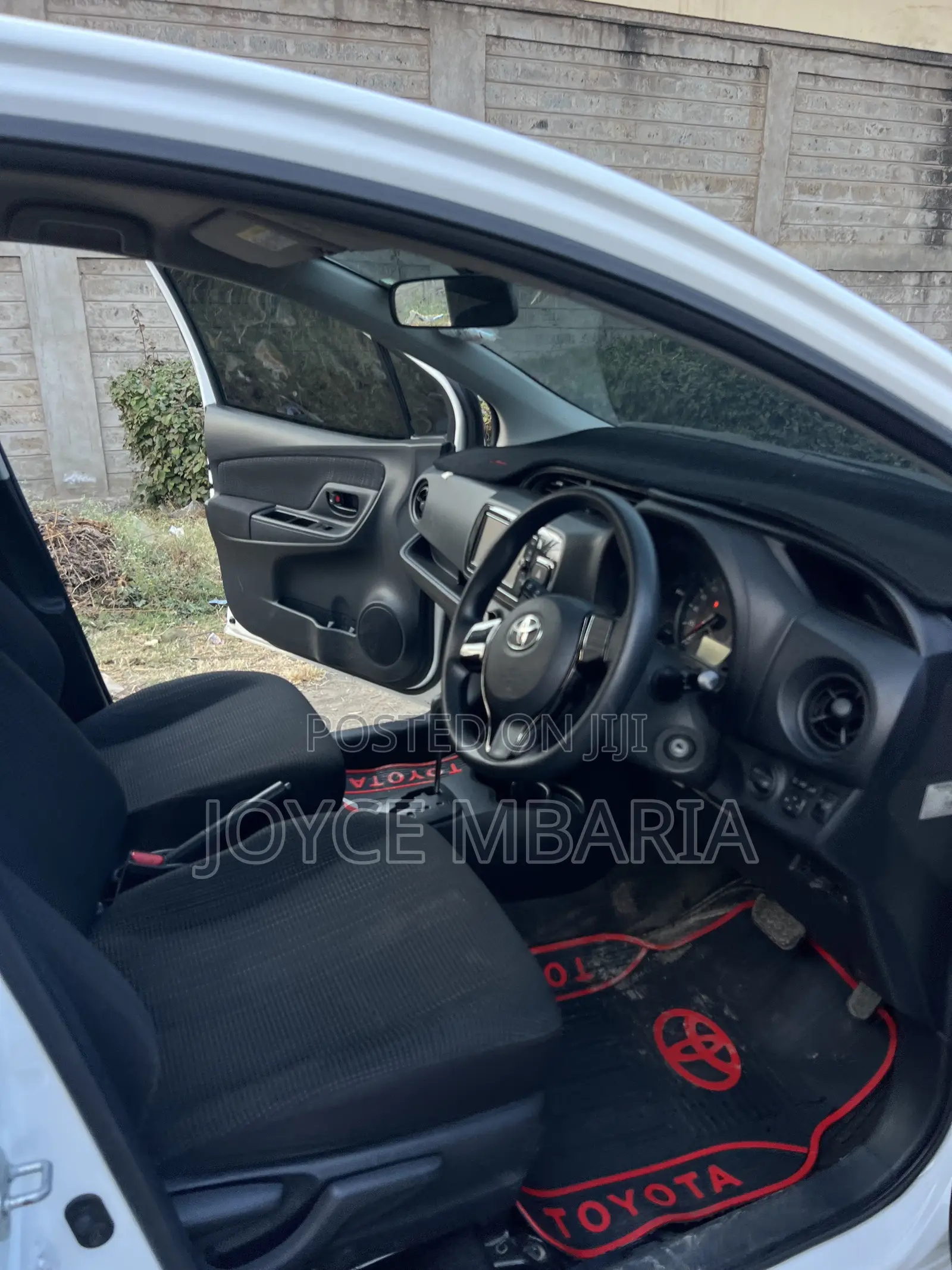Toyota Vitz 2017 White