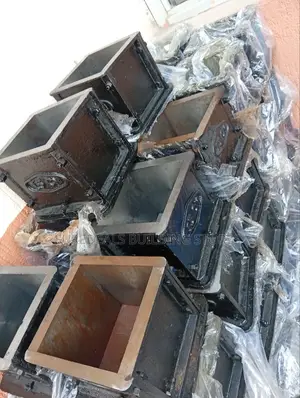 Heavy Duty Cast Iron Cube Moulds