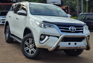 Toyota Fortuner 2019 White