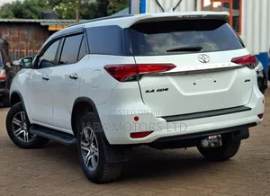 Toyota Fortuner 2019 White