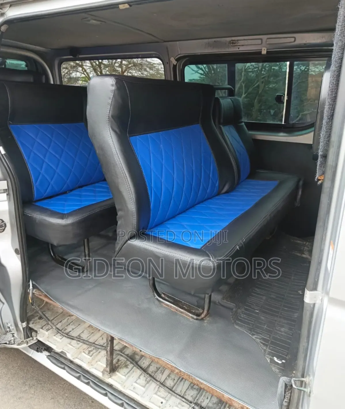 Toyota HiAce 2016 Silver