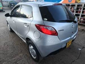 Mazda Demio 2011 Silver