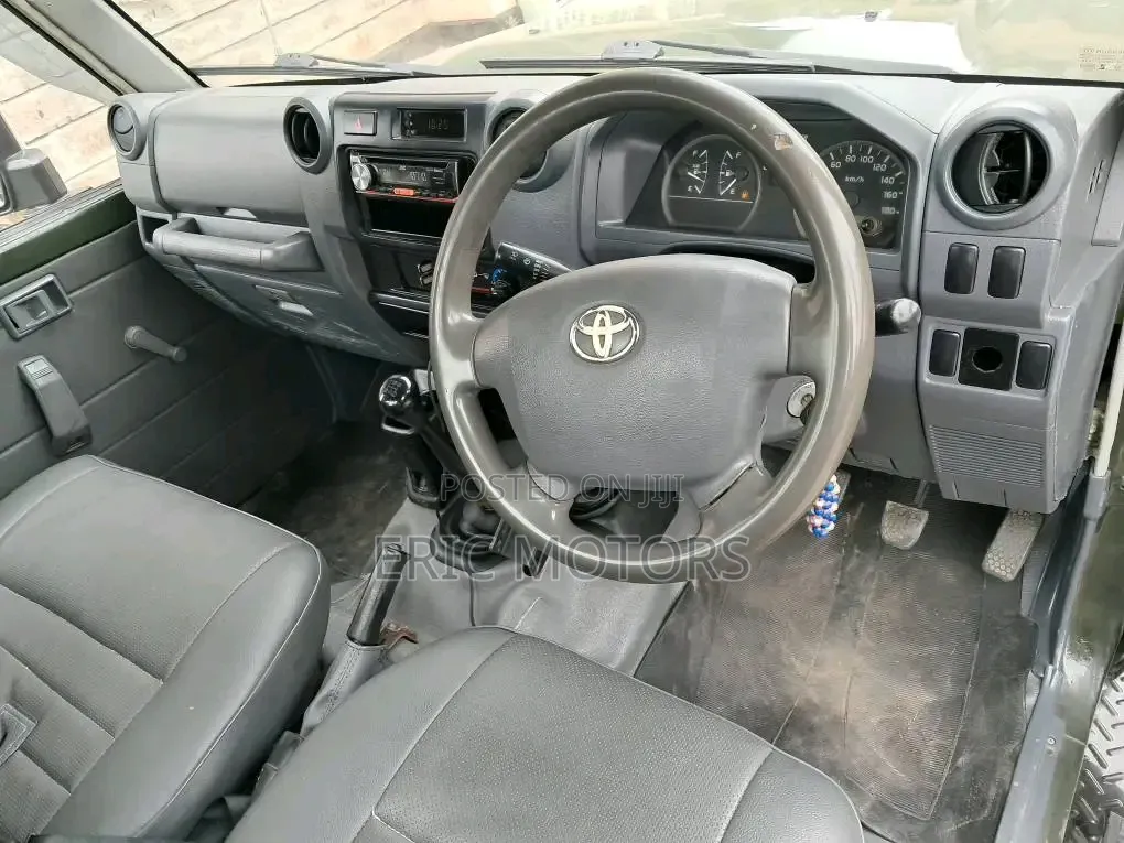Toyota Land Cruiser 2012 Green