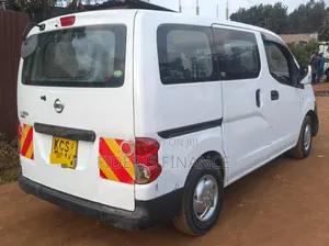 Nissan NV350 2012 White