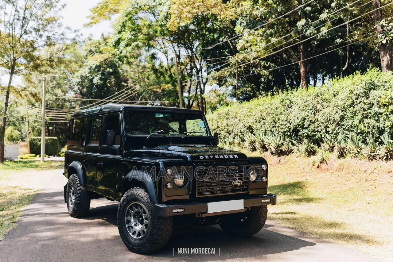 Land Rover Defender Puma 110 2.4 TD 2010 Black