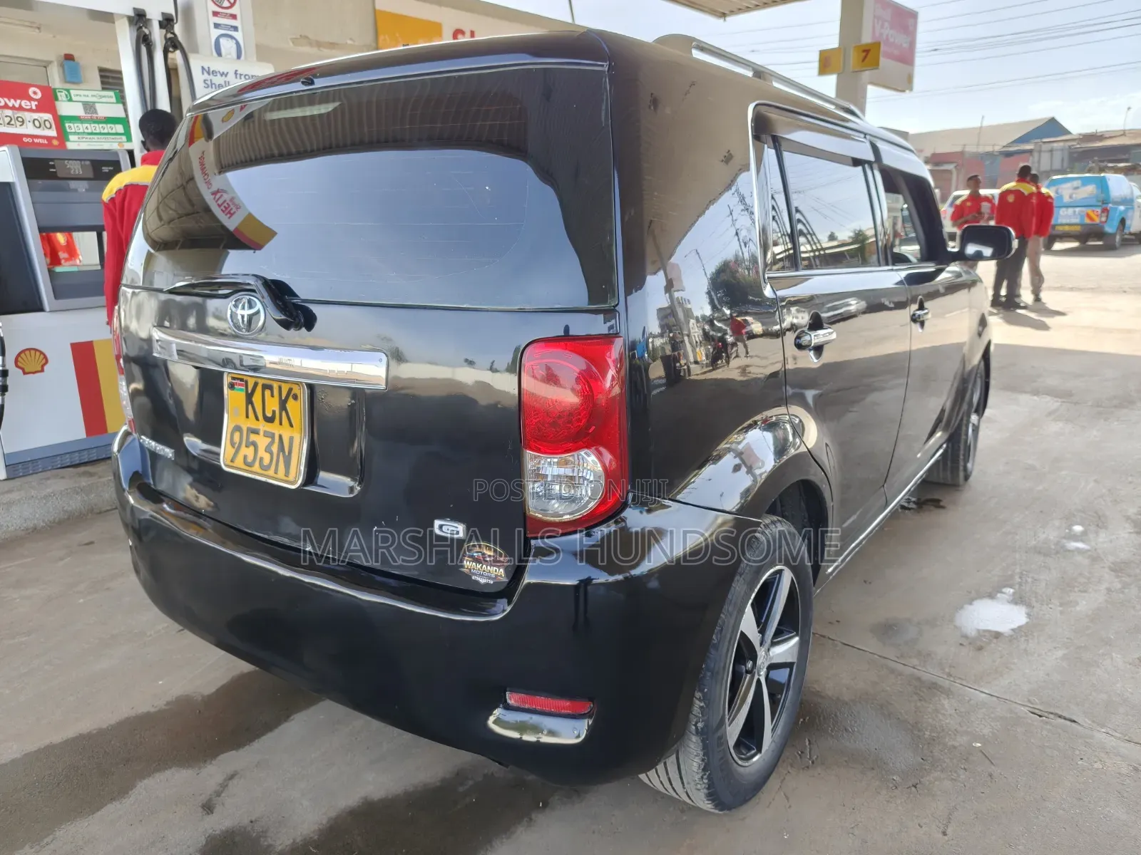 Toyota Corolla Rumion 2010 Black