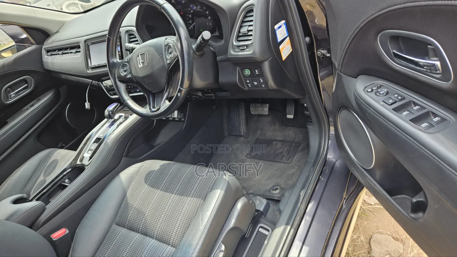 Honda Vezel 2018 Black