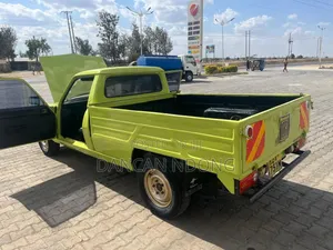 Peugeot 504 1992 Green