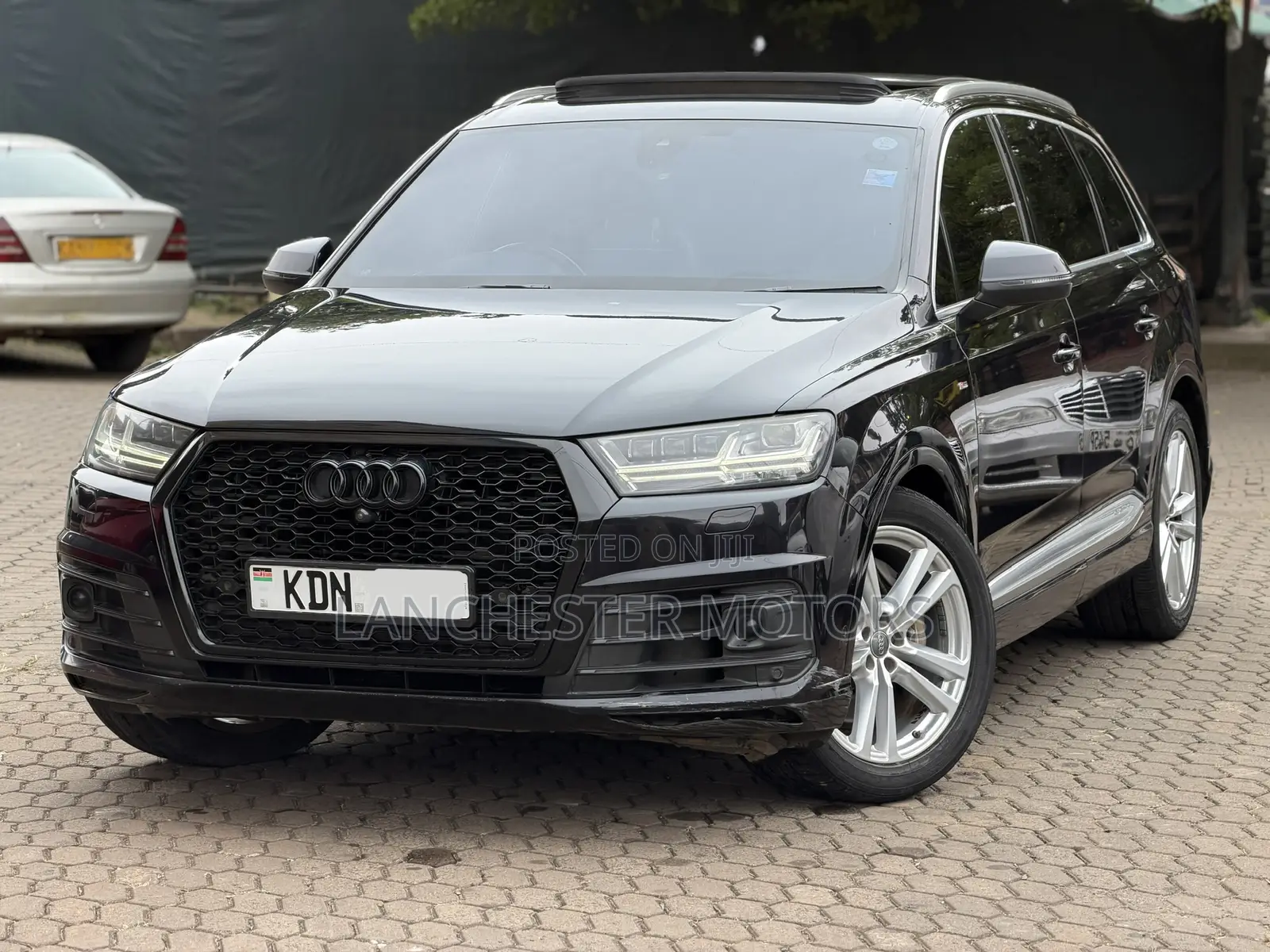 Audi Q7 2016 Black