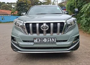Toyota Land Cruiser Prado 2016 Green