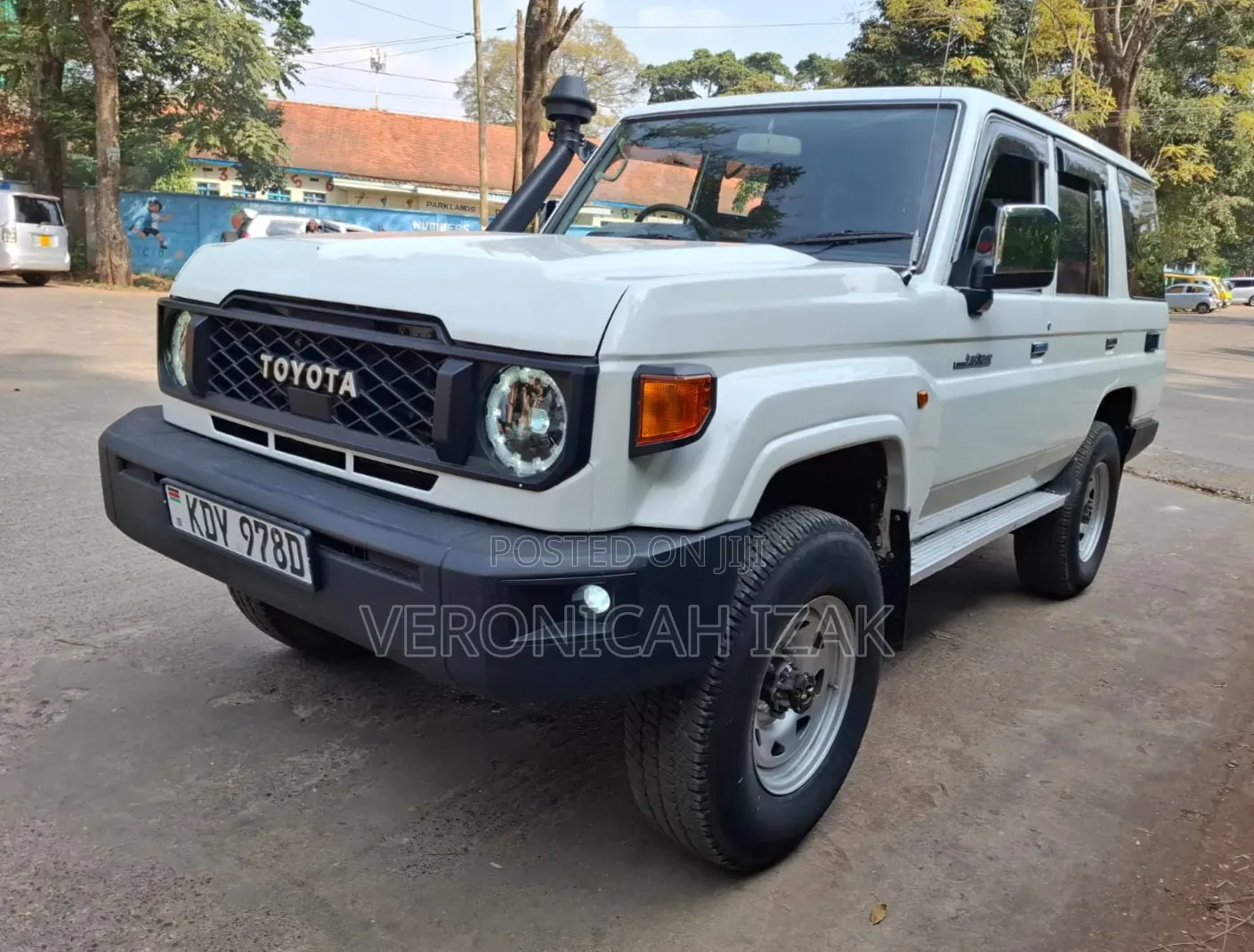 Toyota Land Cruiser 2008 White