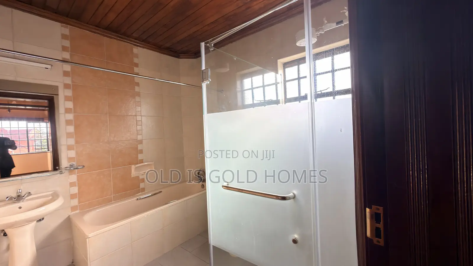 3bdrm Apartment in Valley Arcade for rent