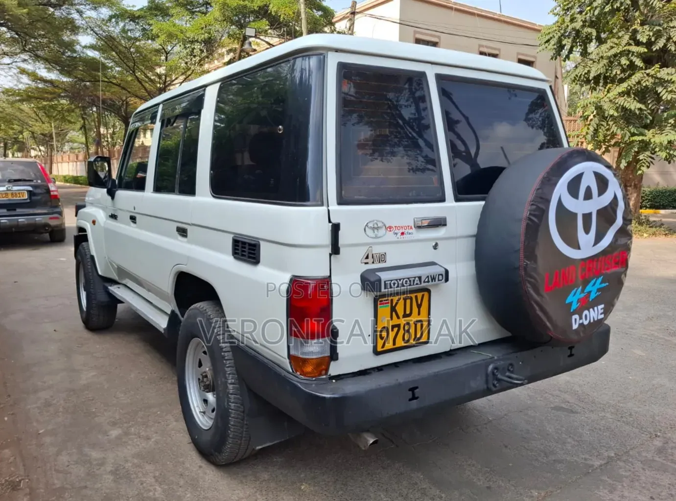 Toyota Land Cruiser 2008 White