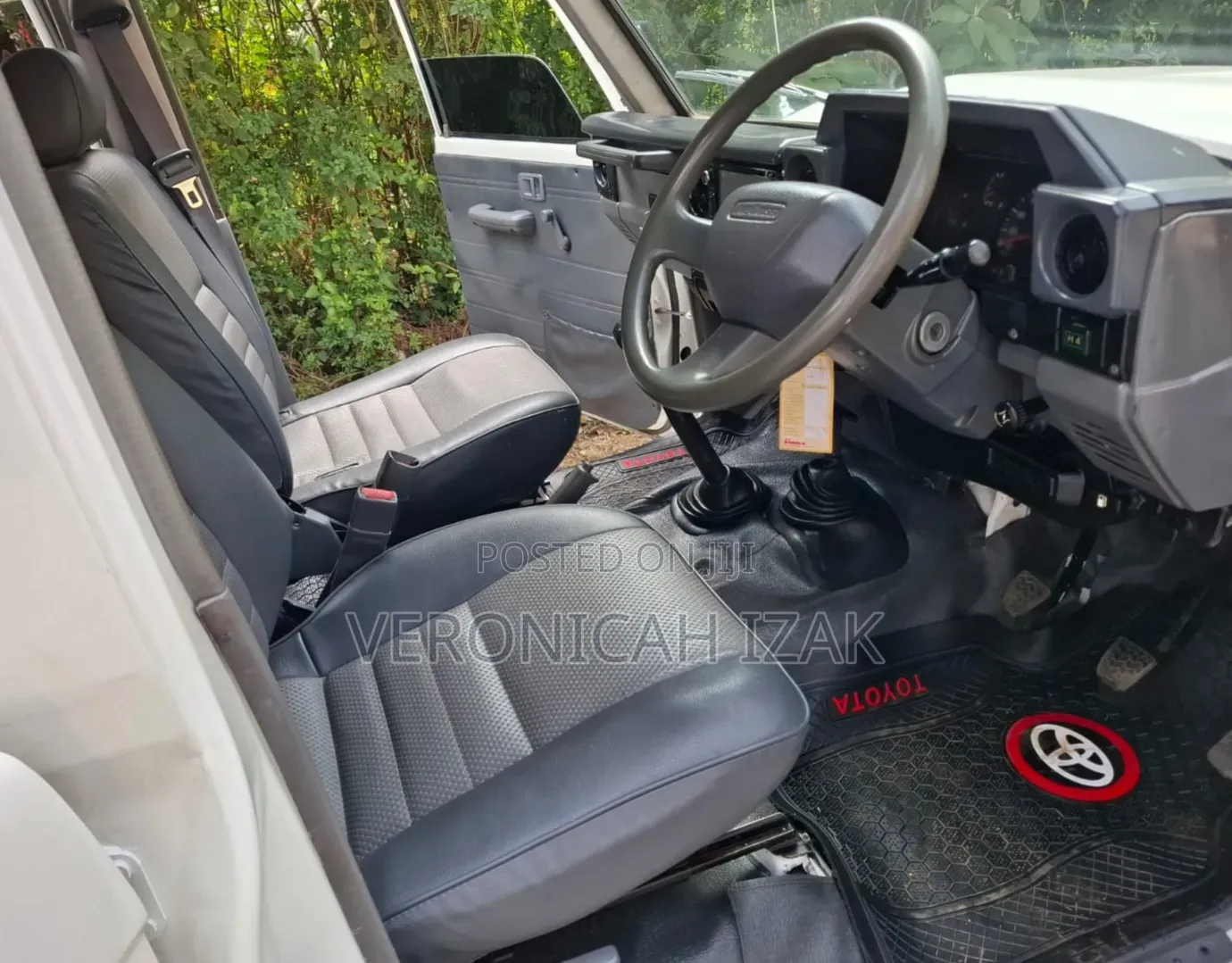 Toyota Land Cruiser 2008 White