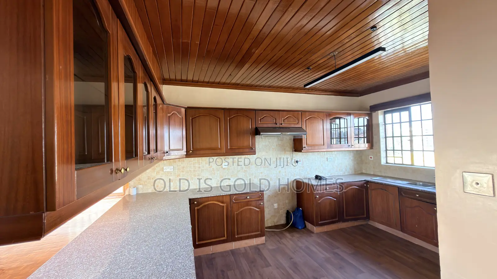 3bdrm Apartment in Valley Arcade for rent
