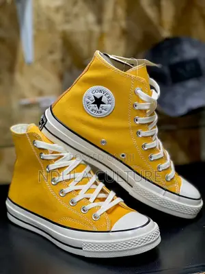 High Top Converse Chuck Taylor