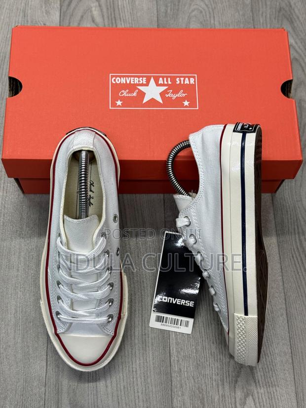 Converse Low Shoes