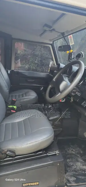 Land Rover Defender Puma 110 2.4 TD 2009 Gray