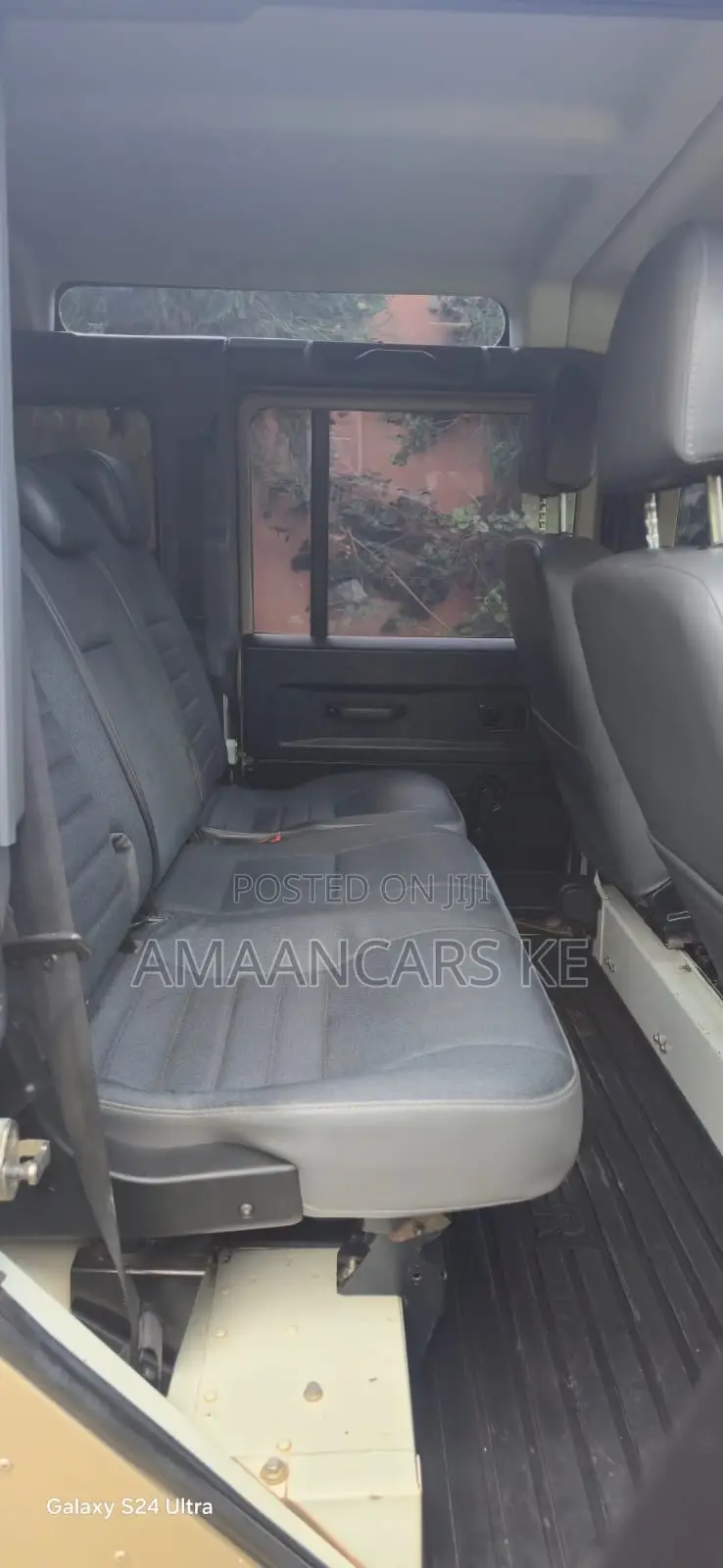 Land Rover Defender Puma 110 2.4 TD 2009 Gray