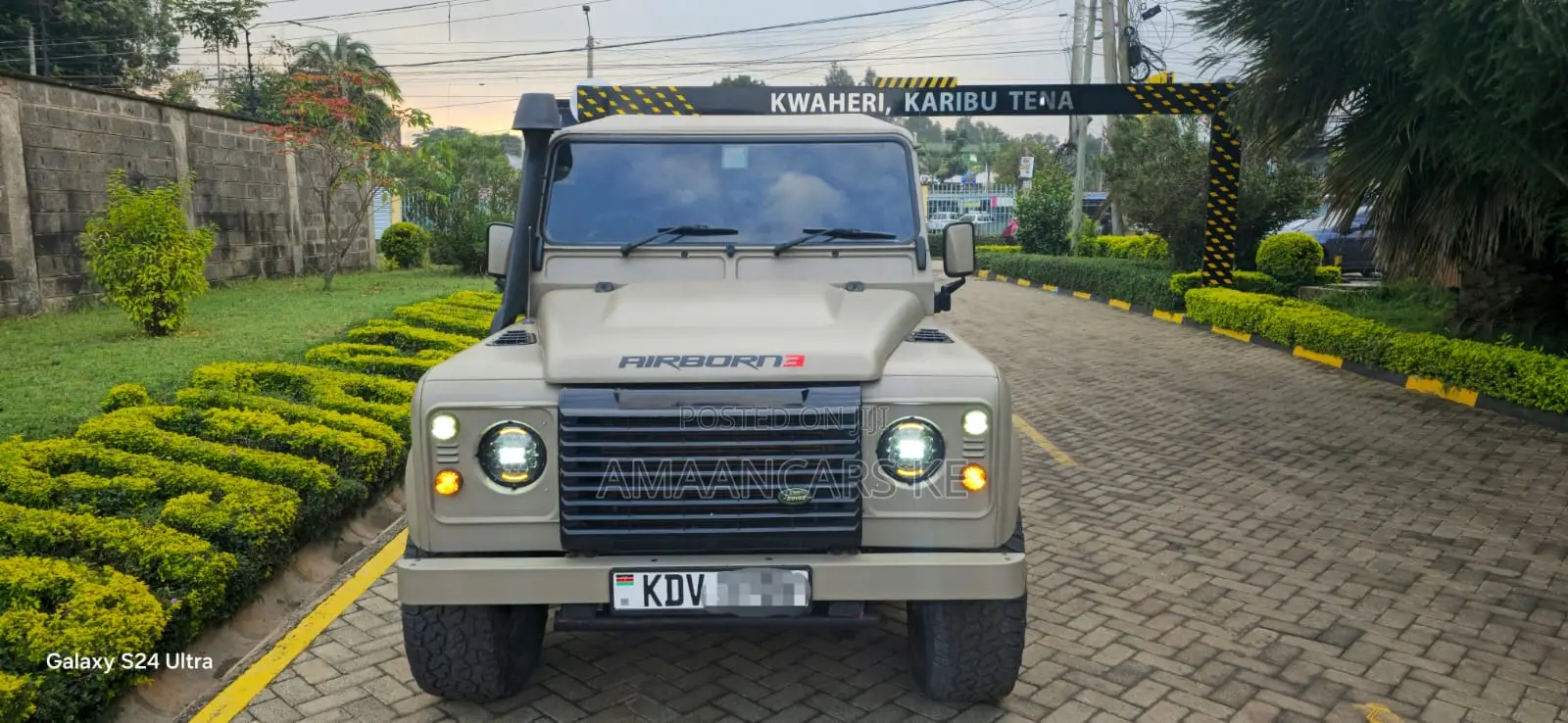 Land Rover Defender Puma 110 2.4 TD 2009 Gray