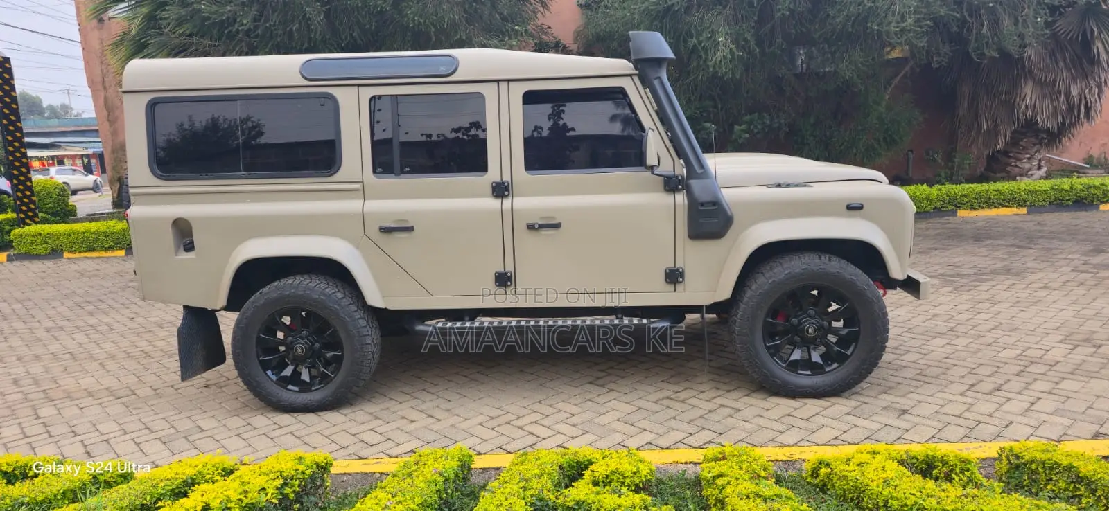 Land Rover Defender Puma 110 2.4 TD 2009 Gray
