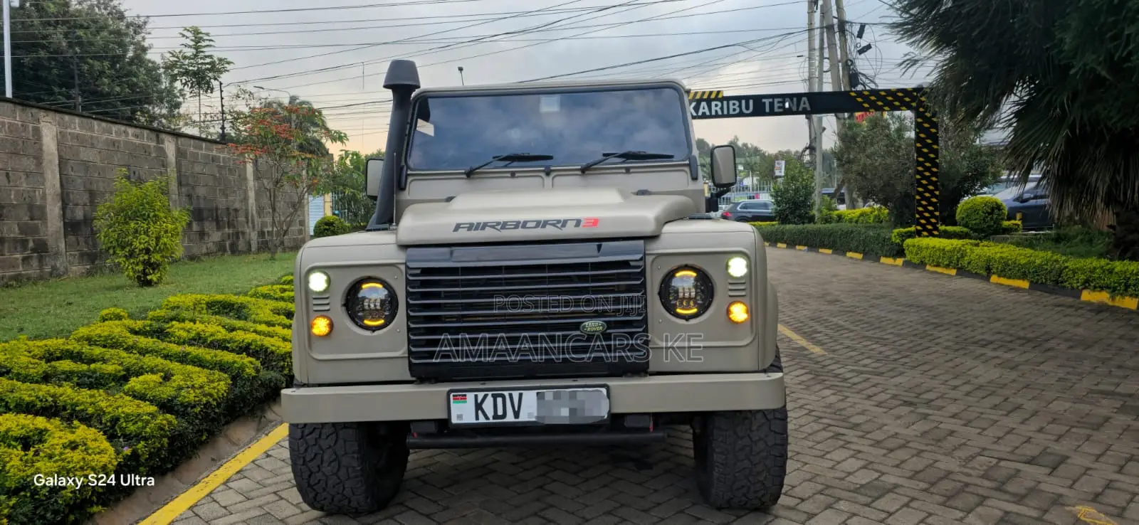 Land Rover Defender Puma 110 2.4 TD 2009 Gray
