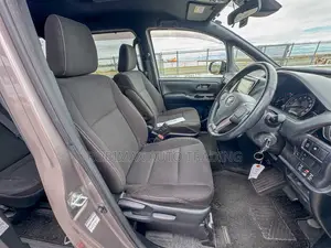 Toyota Esquire 2020 Brown