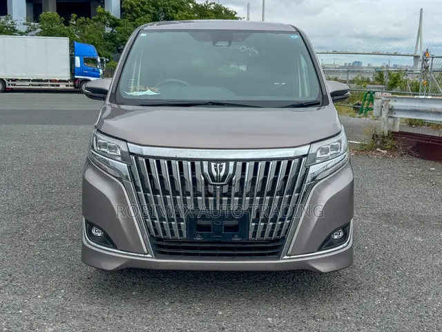 Toyota Esquire 2020 Brown