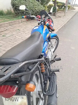 Bajaj Boxer 125 2025 Blue