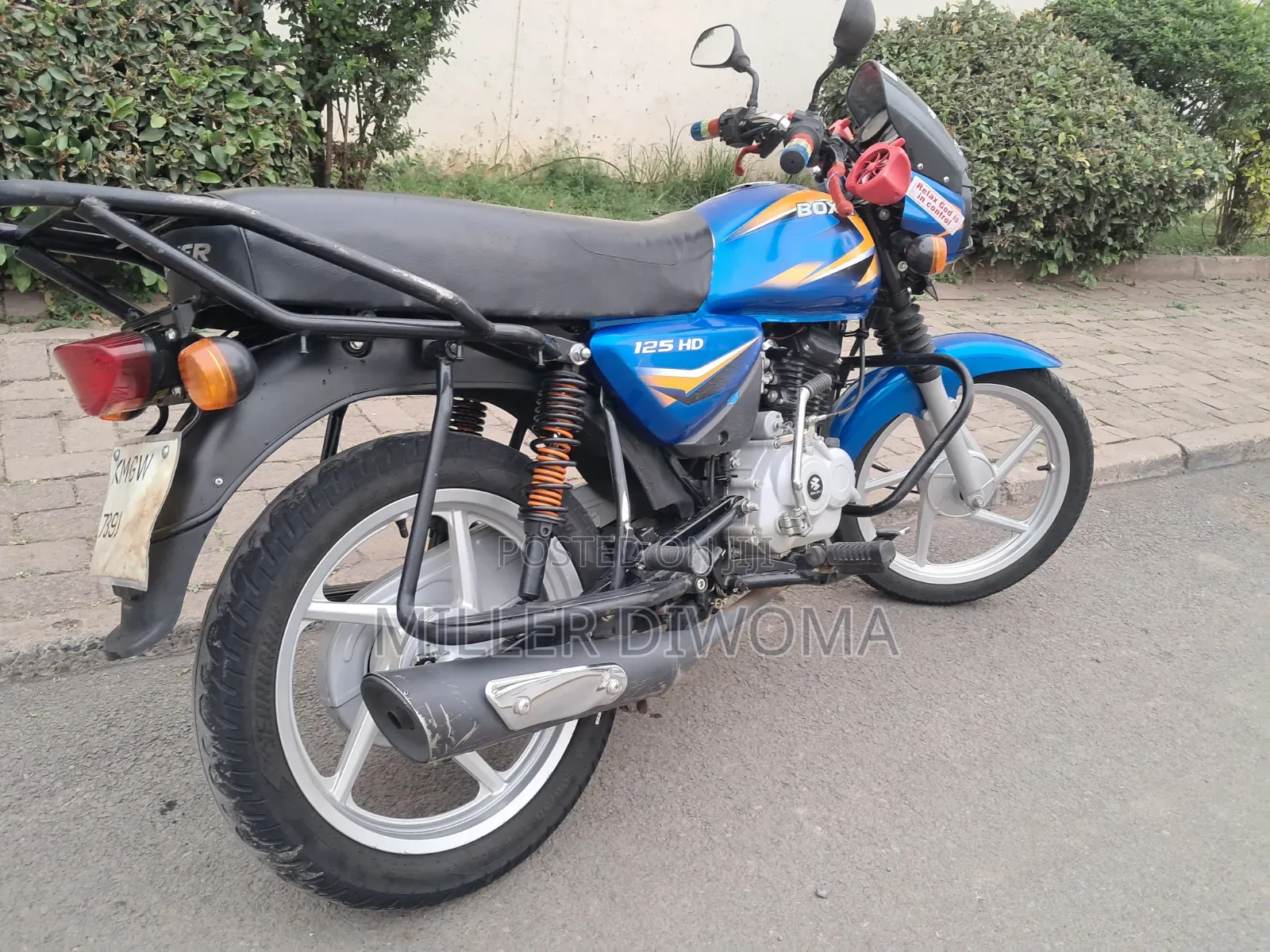 Bajaj Boxer 125 2025 Blue