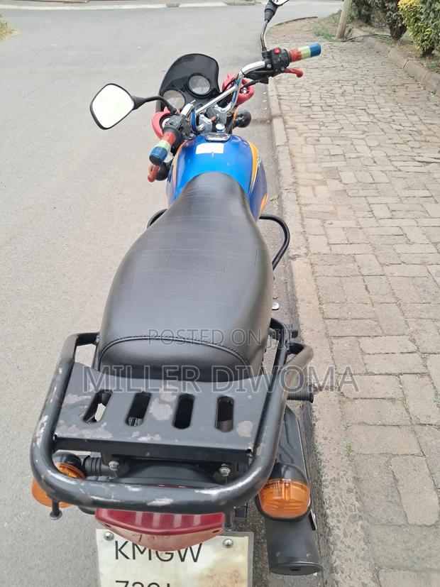 Bajaj Boxer 125 2025 Blue - thumbnail 12