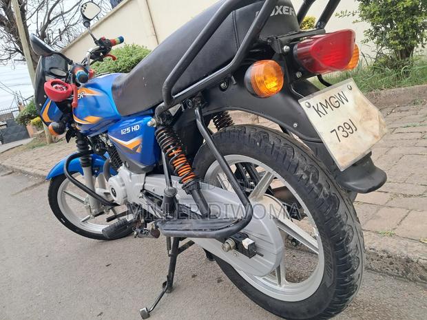 Bajaj Boxer 125 2025 Blue - thumbnail 13