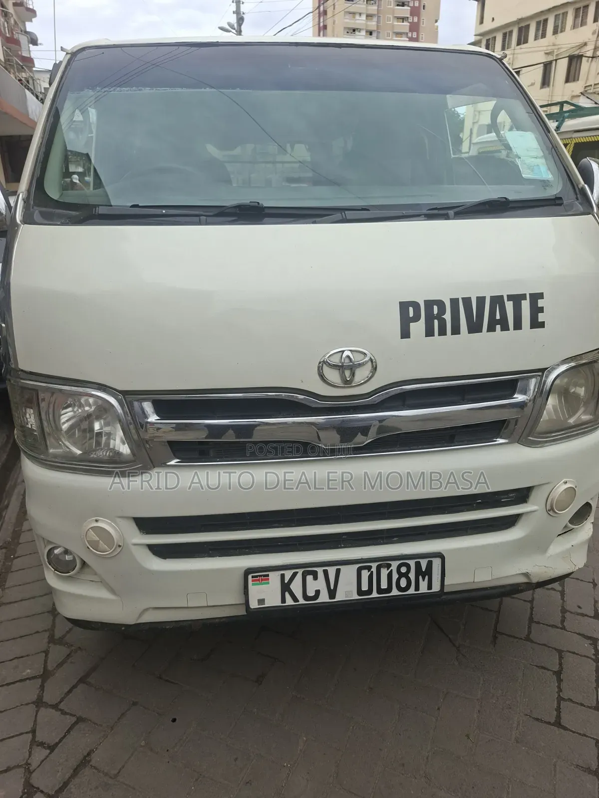 Toyota HiAce 2013 White