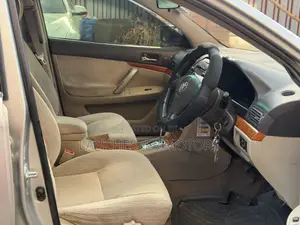 Toyota Premio 2005 Silver