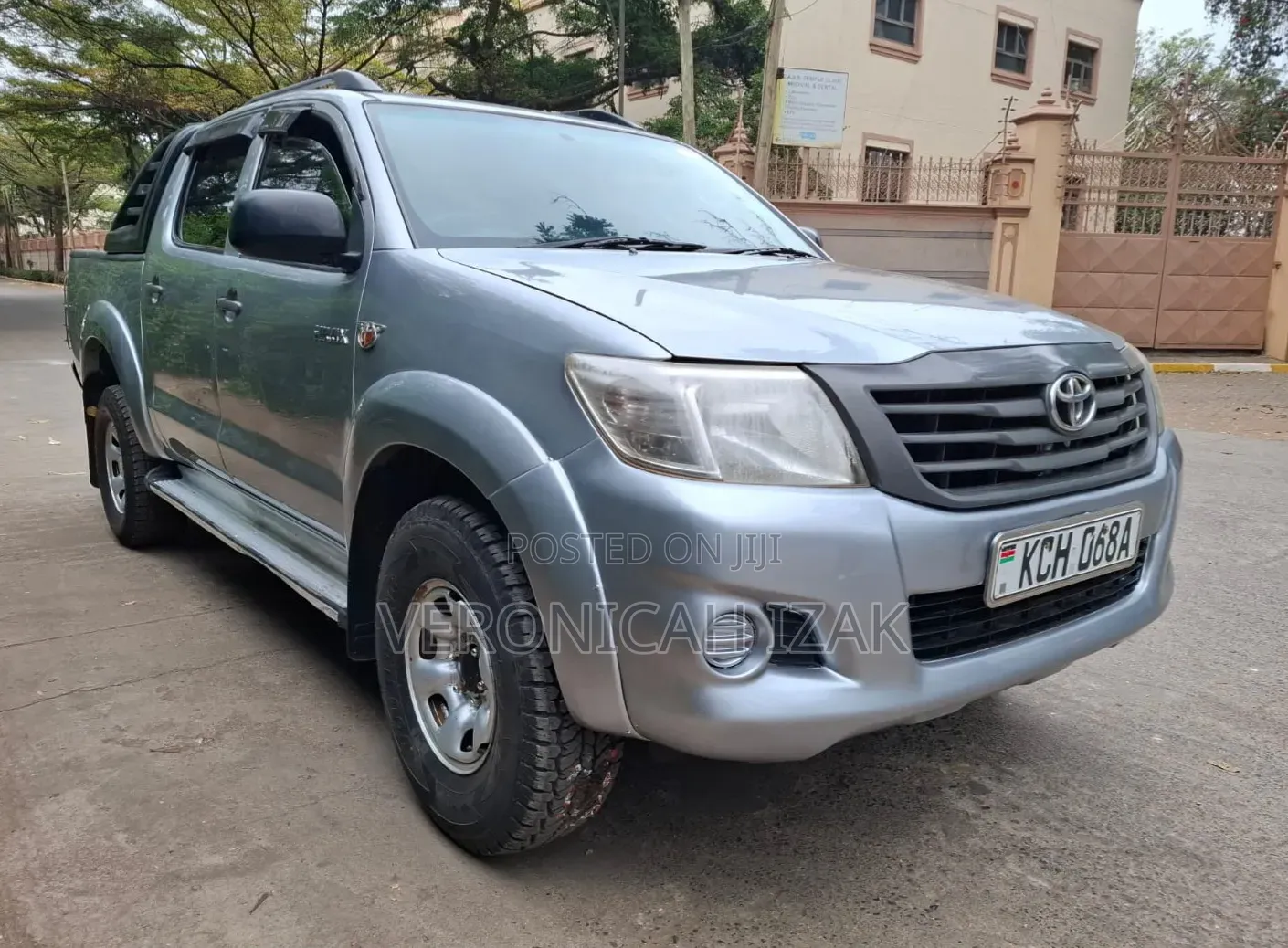 Toyota Hilux 2015 Silver