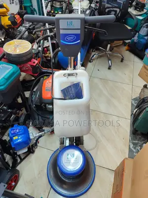 Floor Scrubber Machine