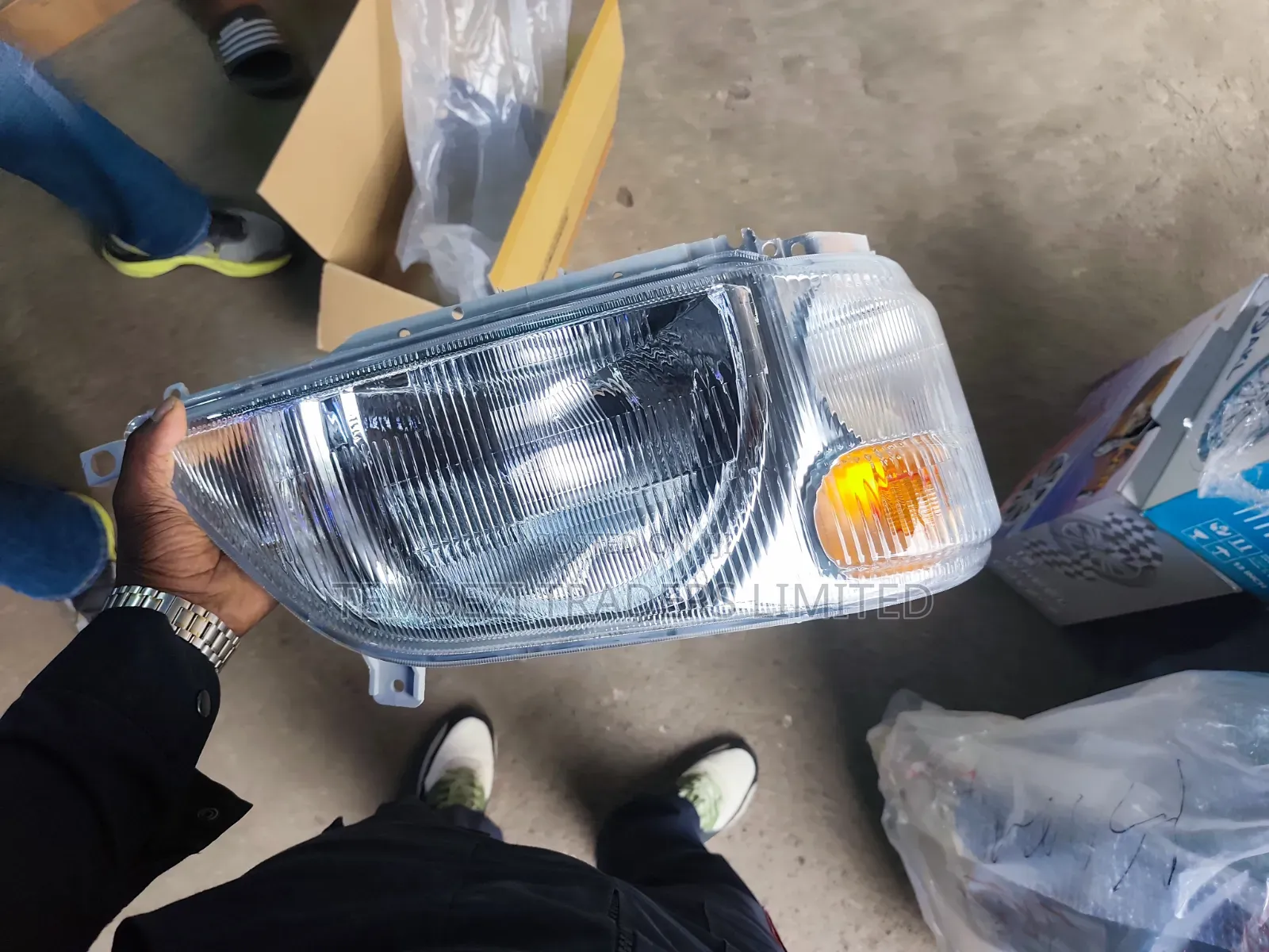 Toyota Dyna Headlight/Headlamp – Clear Replacement Lamp