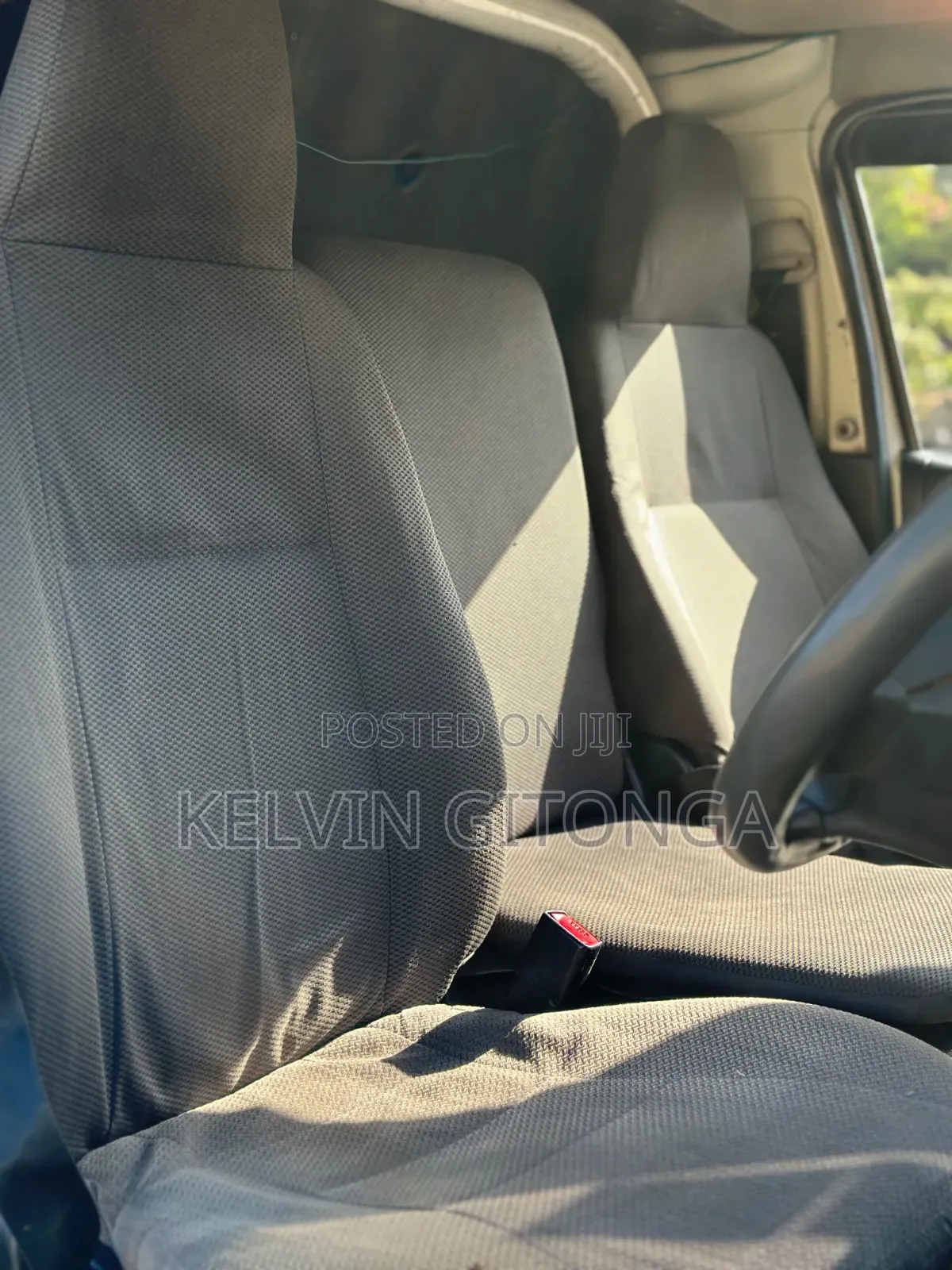 Toyota HiAce 2016 White