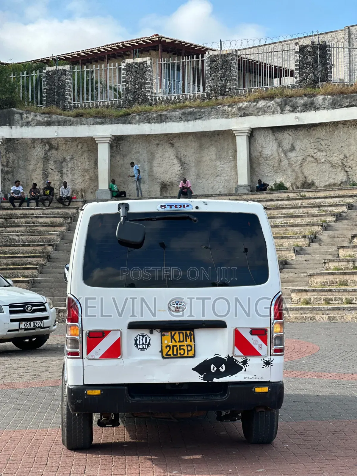 Toyota HiAce 2016 White