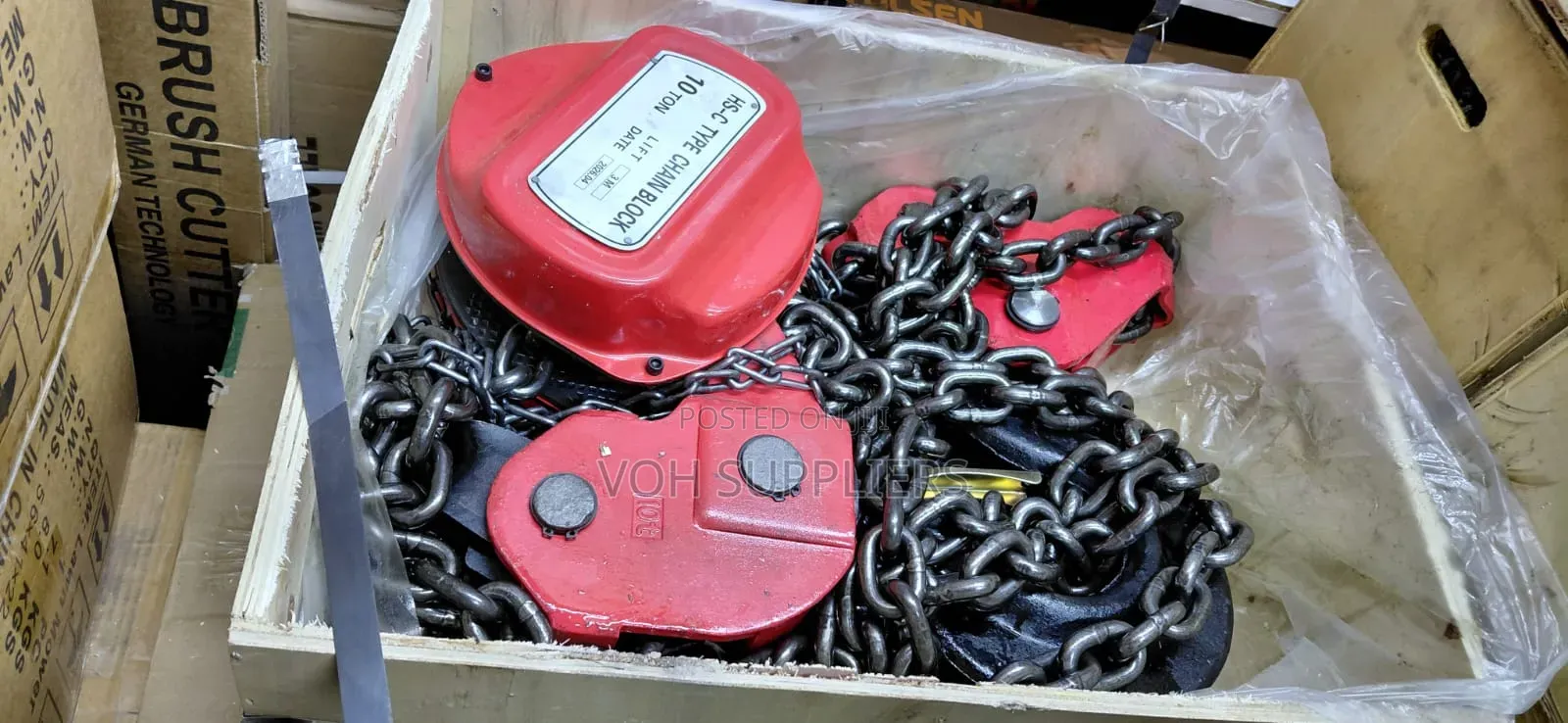 HS-C Type Chain Block With a 10-Ton Lifting Capacity.