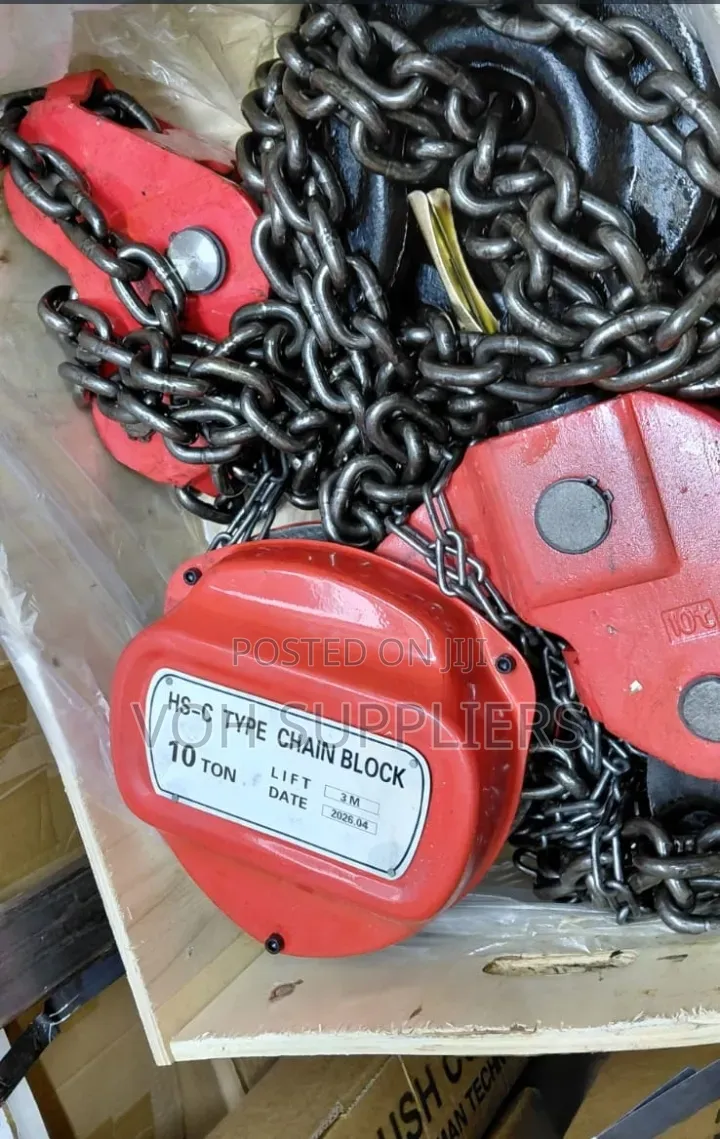 HS-C Type Chain Block With a 10-Ton Lifting Capacity.