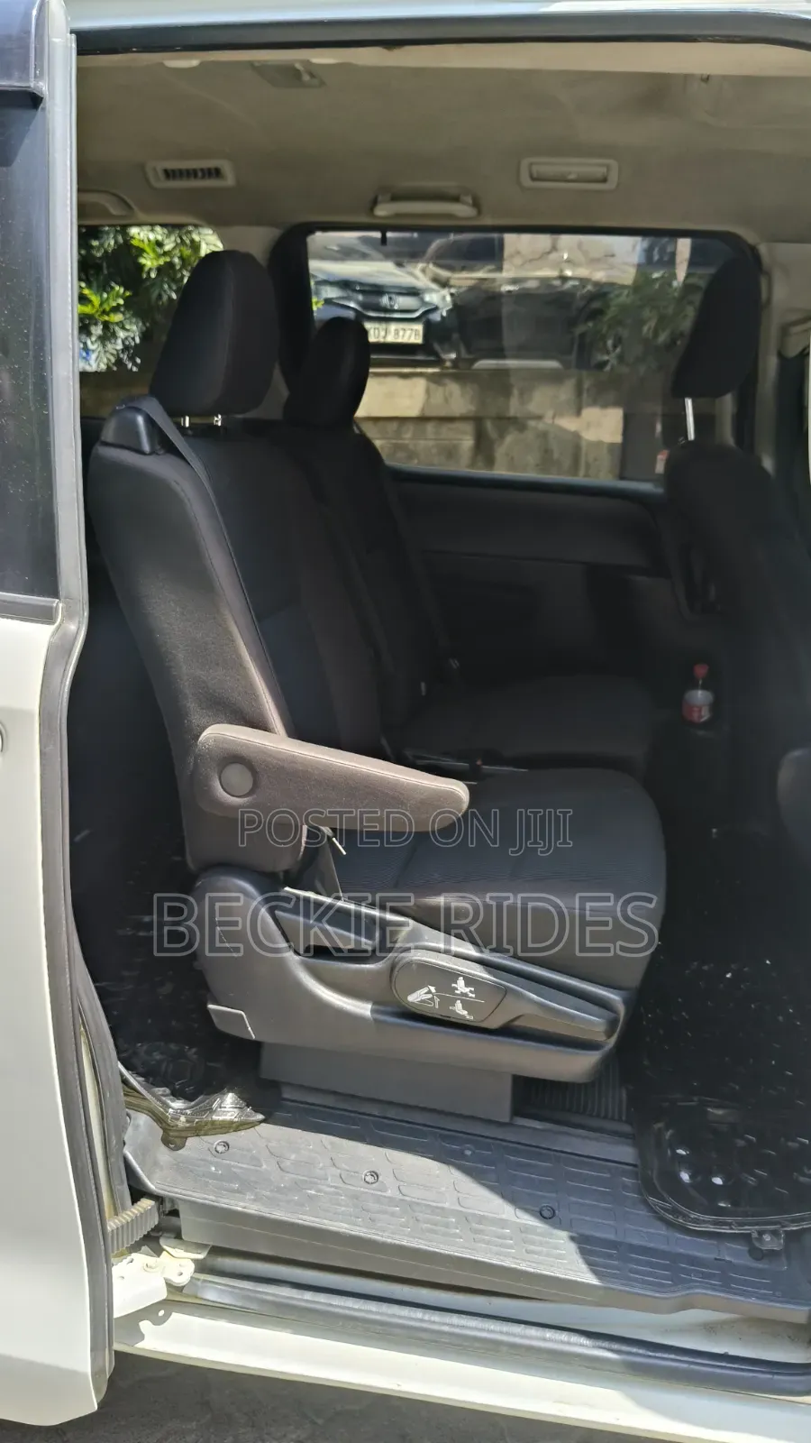 Toyota Noah 2015 Pearl