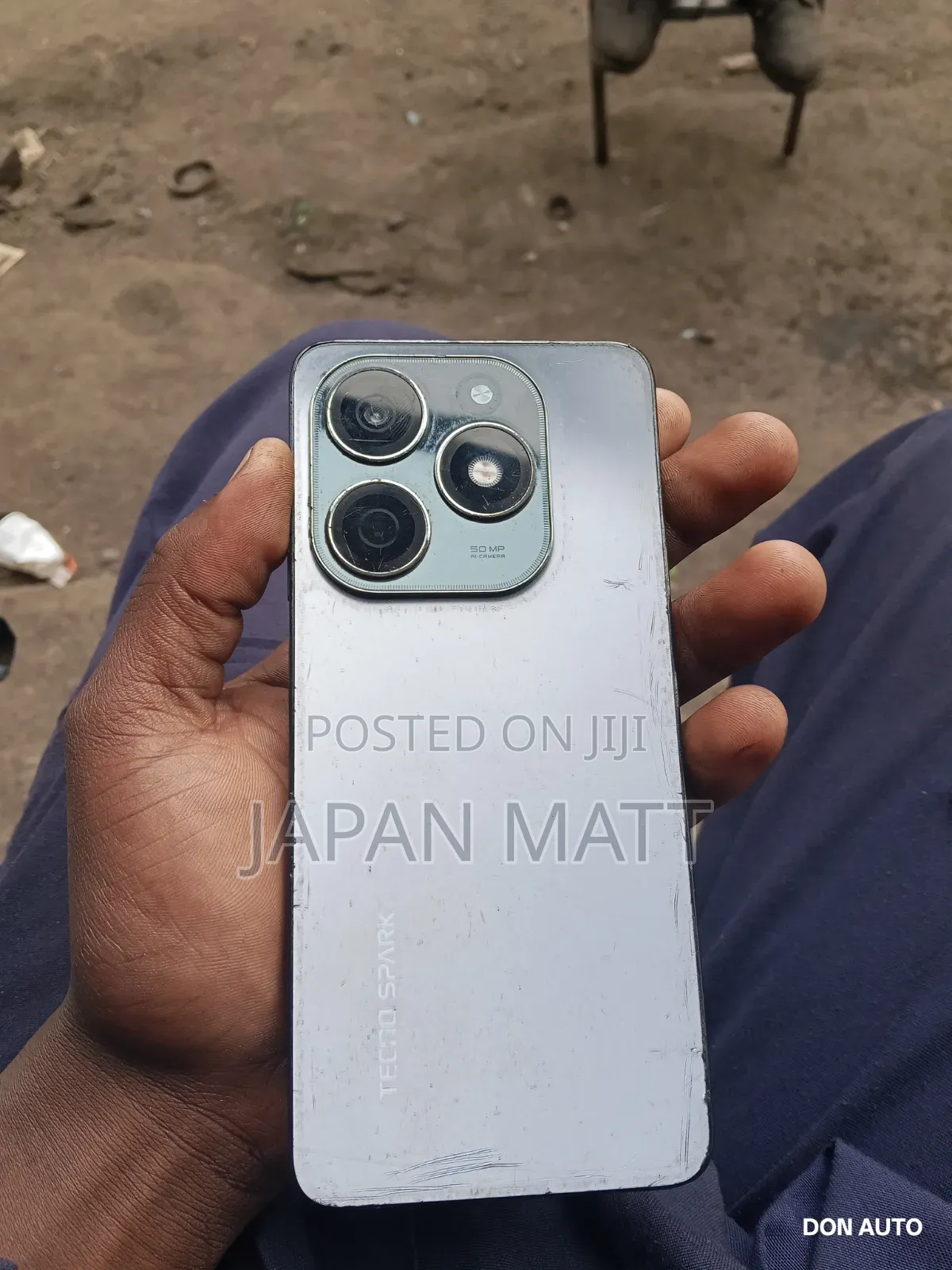 Tecno Spark 20 128 GB Silver
