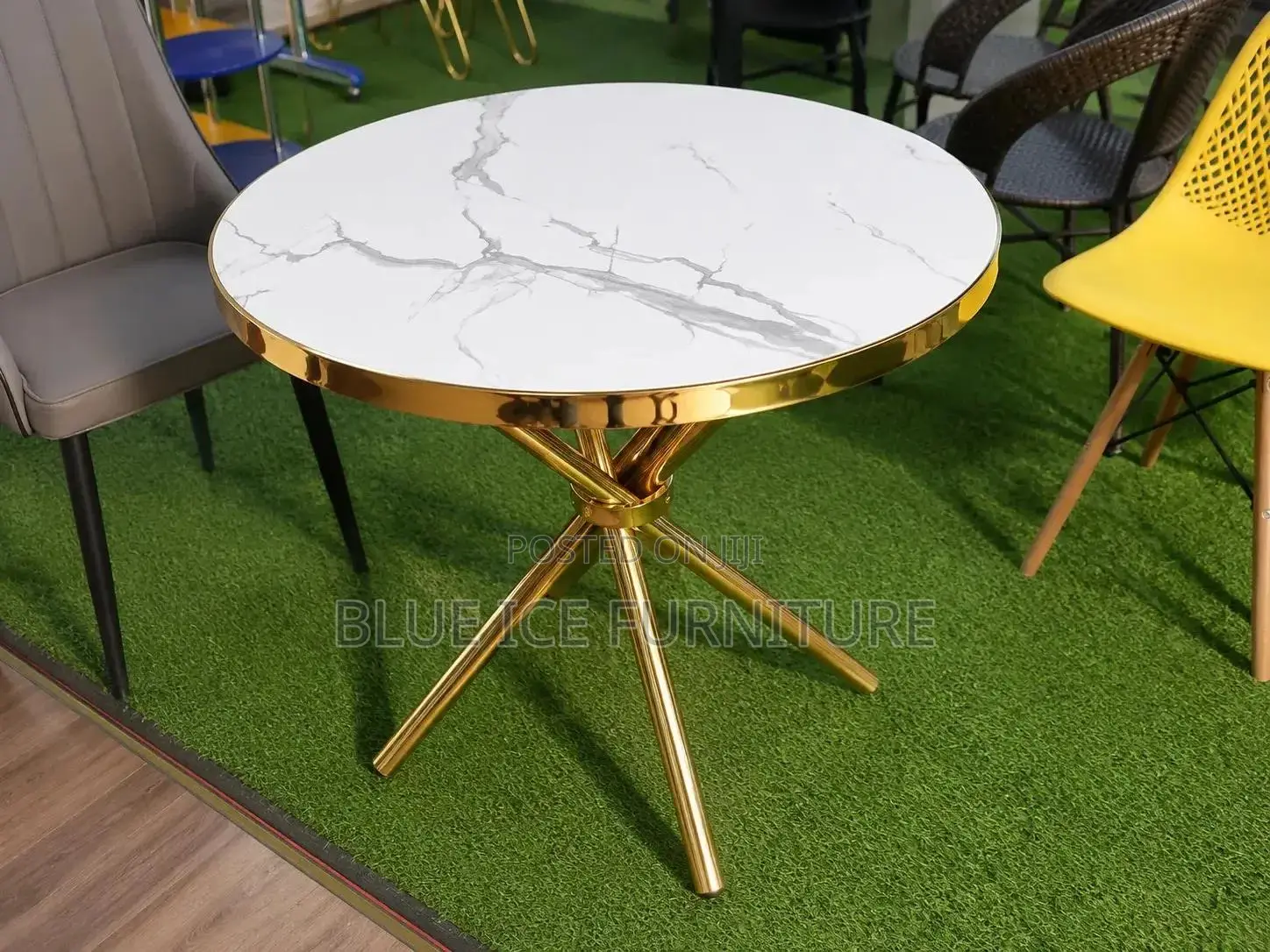 Modern Cafe Restaurant Table-Round Shape