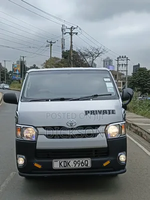 Toyota HiAce 2016 Silver